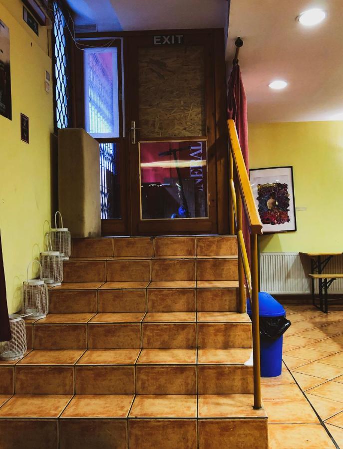 Whole Basement Former Pub3 For Bachelor / Bachelorette Party Budapest Exterior foto