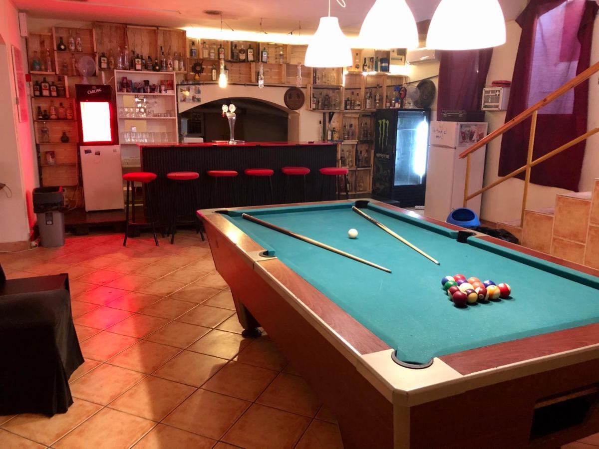 Whole Basement Former Pub3 For Bachelor / Bachelorette Party Budapest Exterior foto