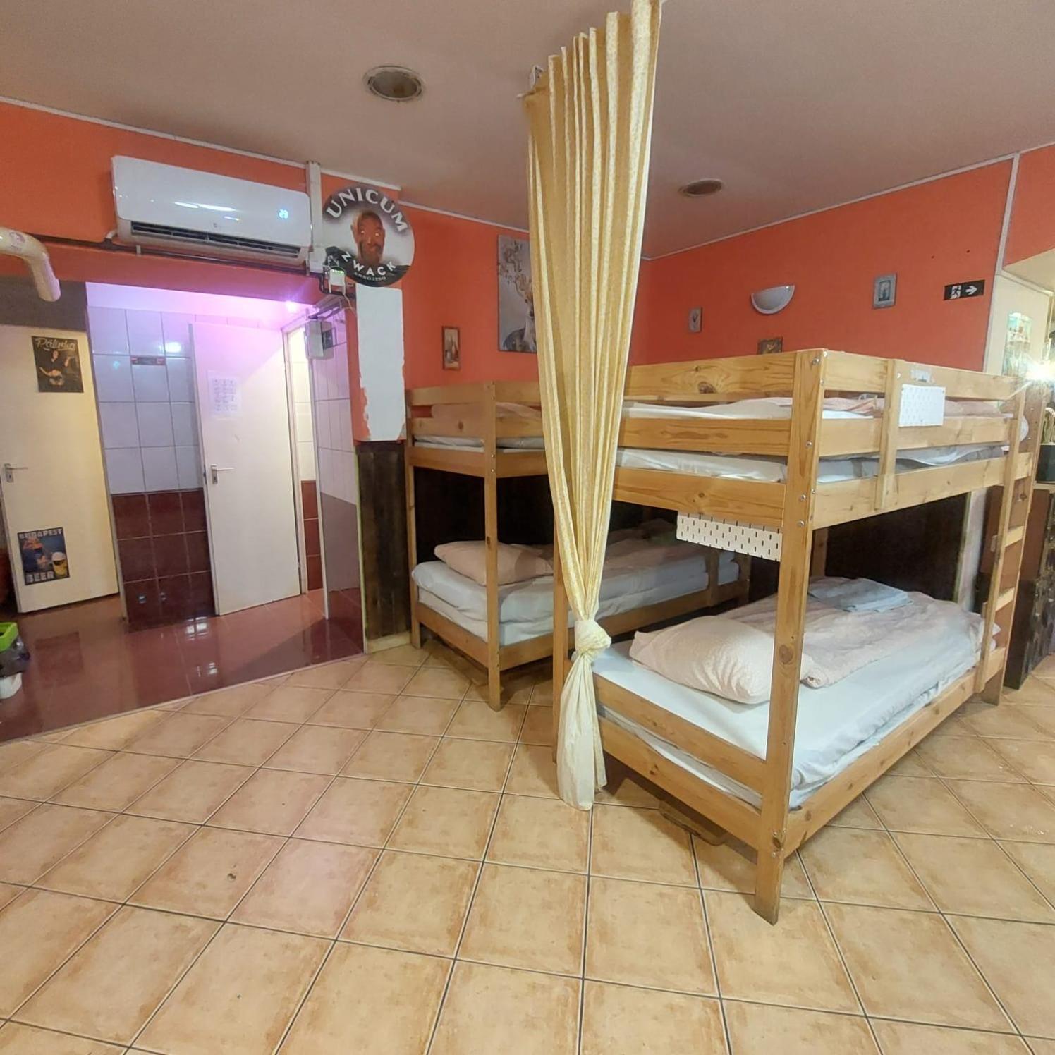 Whole Basement Former Pub3 For Bachelor / Bachelorette Party Budapest Exterior foto